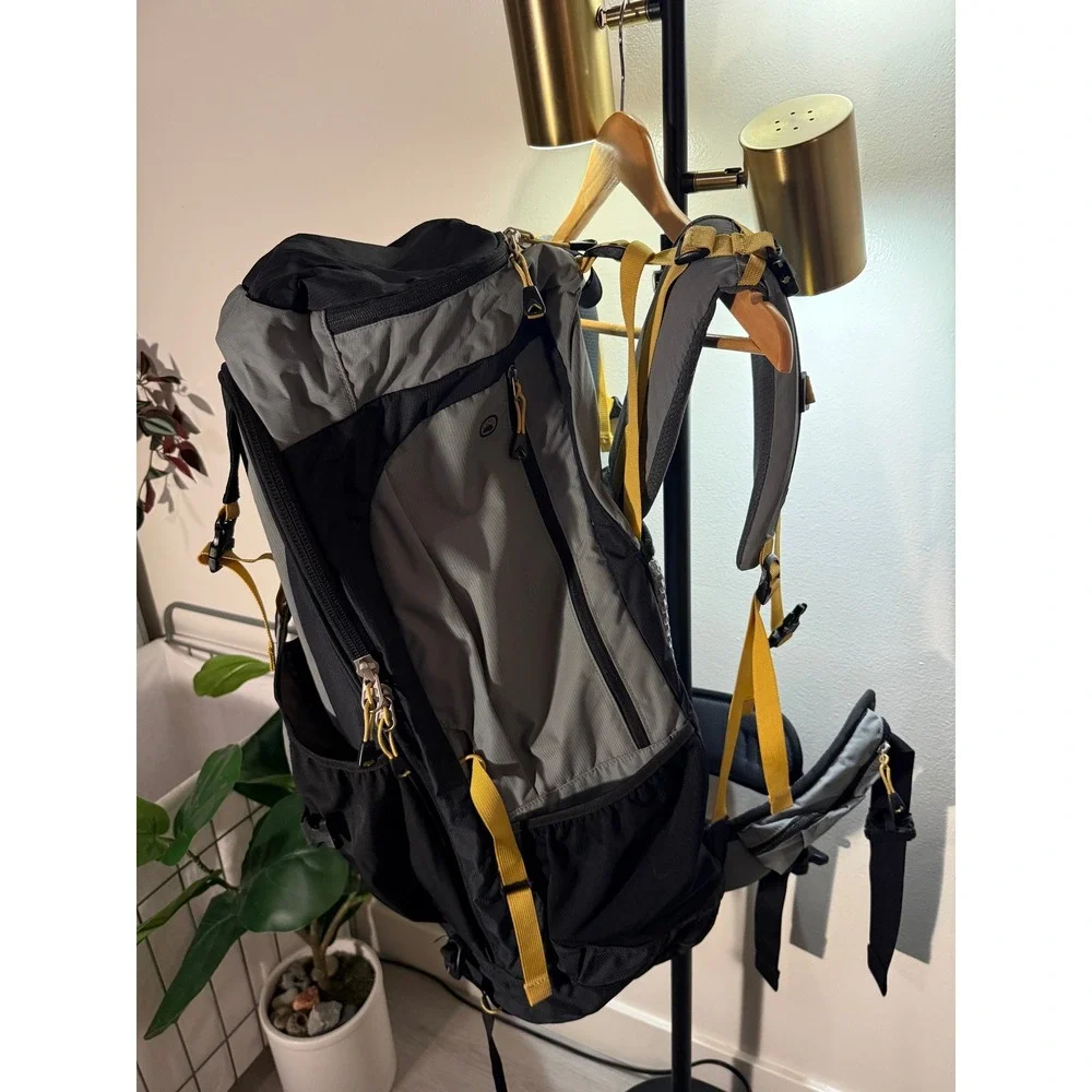 REI Co-op backpack Grand Tour 85 technical daypack gray extra comfort 85L‎ large